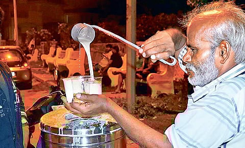 Mor thatha sells buttermilk in Thiruvanmiyur till 11.30 pm