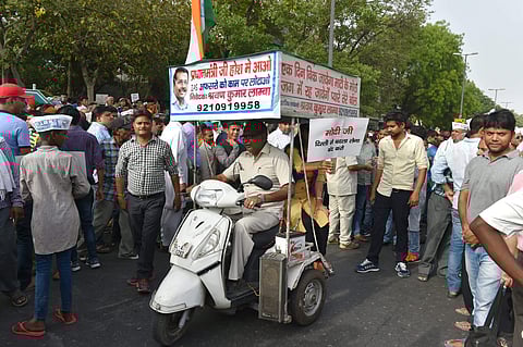 AAP workers during a protest march to support Delhi Chief Minister Arvind Kejriwal's dharna at Lieutenant Governor's office in New Delhi on Sunday June 17 2018. | PTI