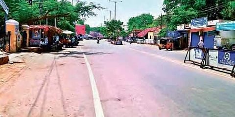 Mercury soars as rain eludes city