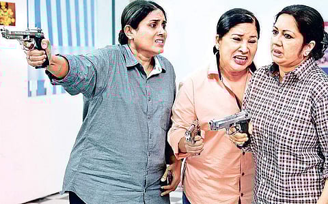 A still from Itly, starring Saranya, Kovai Sarala and the late Kalpana.
