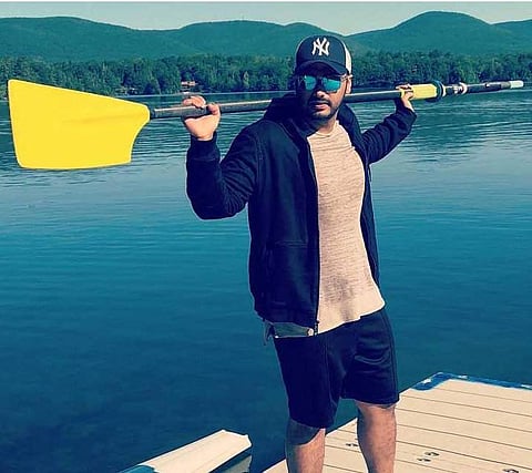 Arjun Kapoor posed with an oar and made a 'Teri Ore' joke at Katrina Kaif. (Photo | Twitter)
