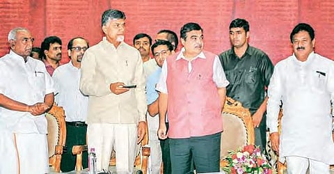 Centre offers to develop Vodarevu port of Andhra Pradesh