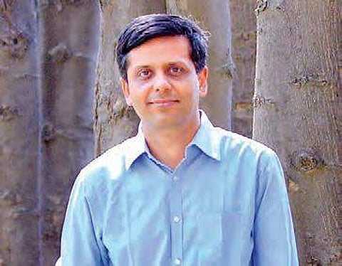 A writer’s vignette On the Tracks