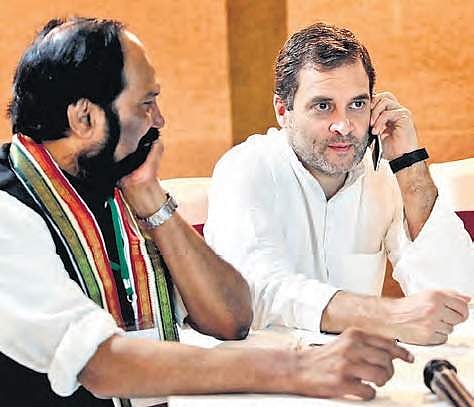 AICC president Rahul Gandhi and PCC chief Uttam Kumar Reddy at a meeting | Express