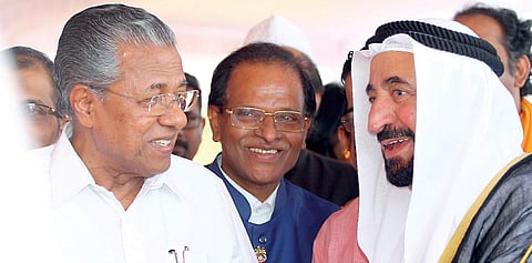Sharjah ruler and UAE Supreme Council member Sheikh Sultan Bin Muhammed Al Qasimi being welcomed by Chief Minister Pinarayi Vijayan and others at the Thiruvananthapuram International Airport. (File photo| Kaviyoor Santhosh)