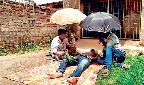 Tantrik tries to bring dead back to life in Karanjia hospital