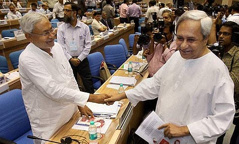 Bihar CM Nitish Kumar with Odisha CM Naveen Patnaik. (File | PTI)