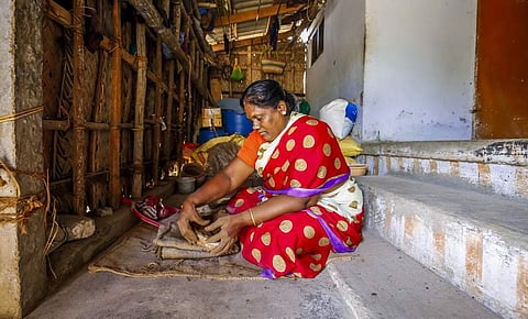 Amirthavalli expressed her sadness at the fact that most of the pottery makers she knew were quitting the business due to lack of support from the government. (Photo | EPS)