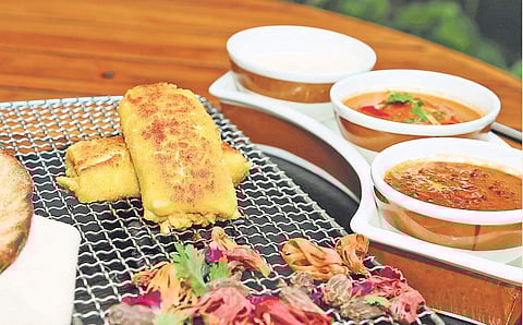 All the single diners please stand up