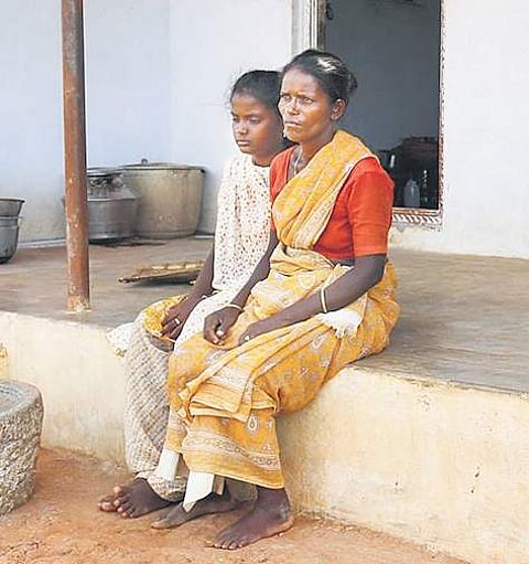 Elanjiyam, the deceased boy’s mother, and her daughter | Express