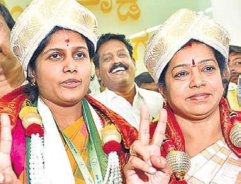 Newly elected BBMP Mayor Gangambika Mallikarjun and Deputy Mayor Ramila Umashankar | Nagaraja Gadekal