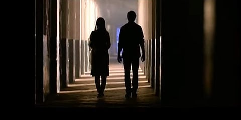 A YouTube screengrab from the song 'Anuraagathin Velayil' from 'Thattathin Marayathu'.