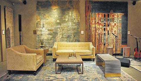 OBEETEE works with more than 25,000 independent weavers.