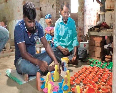 Potters left in lurch as clay diyas lose out to fancy lamps