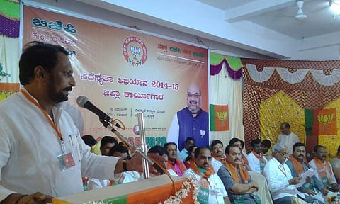 Former minister Laxman Savadi (File | EPS)