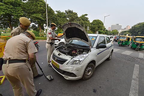 Delhi Police conduct checks as security tightens following intelligent inputs that JeM terrorists had infiltrated into the national capital (Photo| PTI)