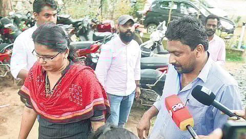 Sily’s sister Smitha Sebastian and brother Sijo Sebastian arriving at the Crime Branch office at Payyoli in Kozhikode to record their statements | EPS