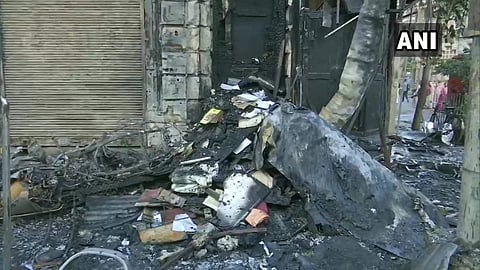 Fire broke out in Ismail building at Mumbai's Bhendi Bazar today early morning (Photo| ANI)