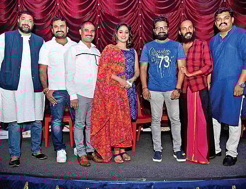 Balaji Manohar, Pradeep, H K Prakash, Hariprriya, Rishab Shetty, Rab B Shetty and Pramod Shetty