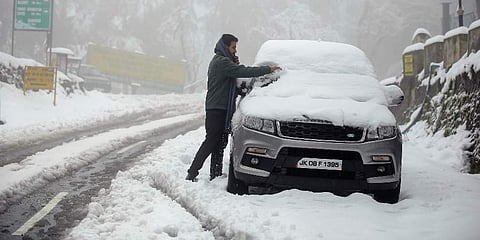 The highway has mostly remained blocked since last Thursday, when massive snowfall swept Jammu and Kashmir. (Photo | PTI)