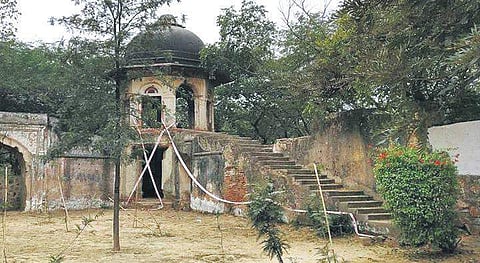 The pavilion at Talkatora Garden embankment.