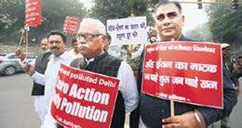 Residents protest against the ‘Odd-Even’ plan in New Delhi. (Photo | Arun Kumar)