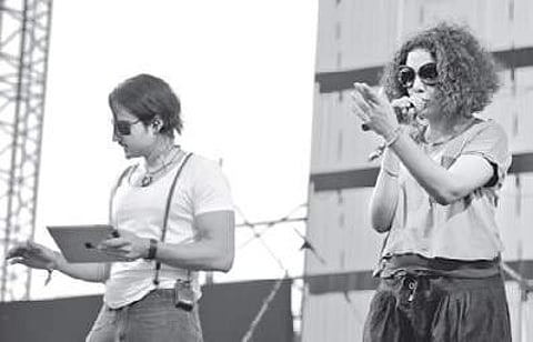 Hari Singh and Sukhmani Malik at one their Delhi gigs