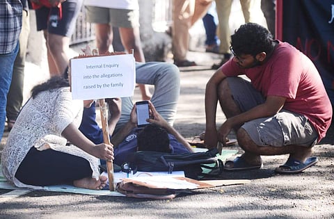 Azhar and Justin, students of IIT-Madras sit on hunger strike demanding justice for Fathima Latheef. (Photo| EPS, Debdatta Mallic)