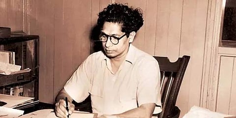 Harivansh Rai Bachchan (Photo | Twitter/@Jishnusc)
