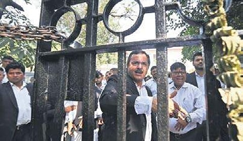 Advocates from the Delhi High Court and district courts stage a protest inside the Patiala House Court on Wednesday. Lawyers in all the six district courts abstained from work for the third consecutive day.