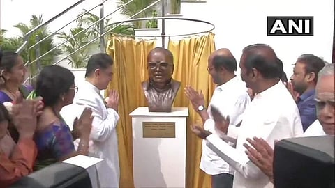 Superstars Rajinikanth and Kamal Haasan unveiled a statue of legendary filmmaker K Balachandar at the new office premises of Kamal's production house. (Photo | ANI)