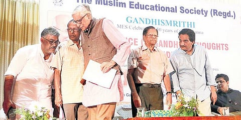 Biographer Rajmohan Gandhi at the function organised by the Muslim Educational Society as part of the 150th birth anniversary fete of Mahatma Gandhi in Kozhikode | T P SOORAJ