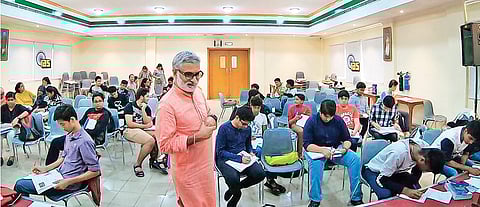 The 24x7 WhatsApp Counselling Guru for students