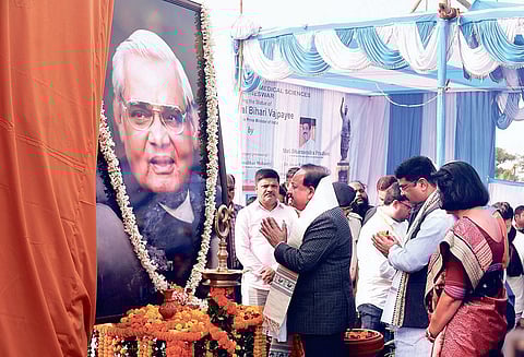 Union Minister Harsh Vardhan paying tributes to former Prime Minister Atal Bihari Vajpayee at AIIMS in Bhubaneswar on Wednesday | Express