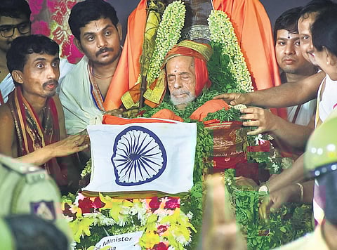 Pejawar Mutt seer Vishwesha Teertha Swami