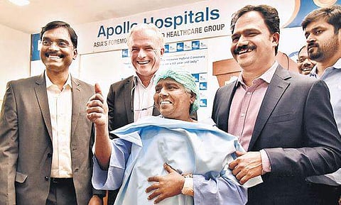 Dr MM Yousuf (second from R) interacting with J MAlliga (63), who underwent ‘minimally invasive robotic hybrid revascul-arisation surgery’ at Apollo Hospital | P Jawahar