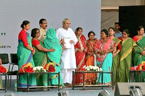 Odisha CM Naveen Patnaik with women self help group members while announcing that BJD will send 33% women to polls, on 10 March 2019. (Photo | Naveen Patnaik Twitter)