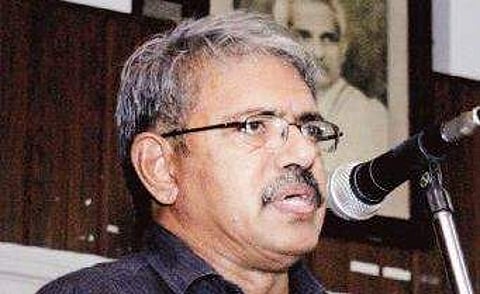 Balachandran Chullikkad at the meet held at Maharaja's College.