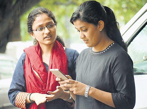 A few users say there are technical issues that make it difficult to use