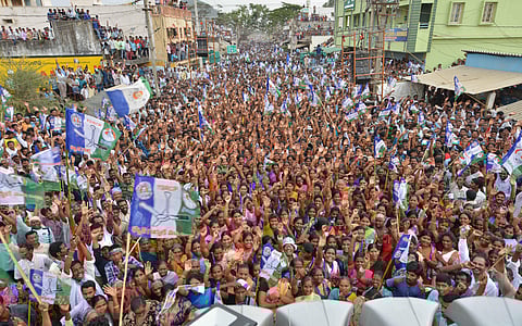YSRC supporters during party's poll campaign in Srikakulam district (Photo | EPS)