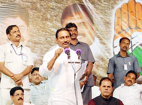 Former Chief minister N Kiran Kumar Reddy of Congress addressing an election meeting in Atmakur (File Photo | T Subbarami Reddy /EPS)