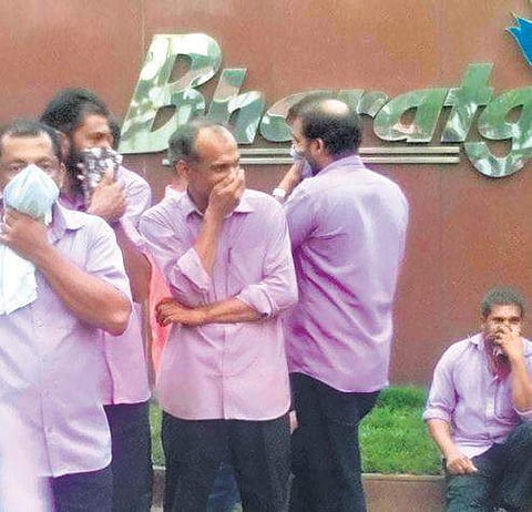 People at the plant at Ambalamugal