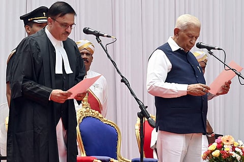 Justice Abhay Shreeniwas Oka takes oath as Chief Justice of Karnataka High Court. (Photo | Nagaraj Gadekal, EPS)