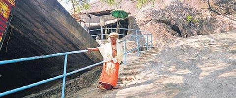 The temple timings are from 6.30 to 10 am and 5.30 to 7 pm when poojas are held.