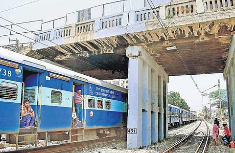 The bridge that connects Padarayanapura with Cholurpalya in Magadi