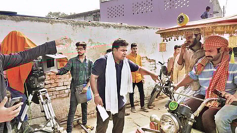 Nakkash being shot under the supervision of Director Zaigham Imam (centre)