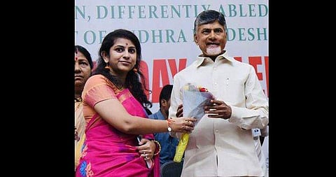 Yamini Sharma with former Andhra CM Chandrababu Naidu. (File Photo | @YaminiSharmaTdp, Twitter)