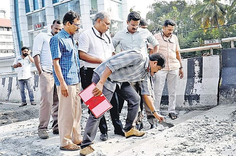 A Vigilance team inspecting the Palarivattom flyover | File pic