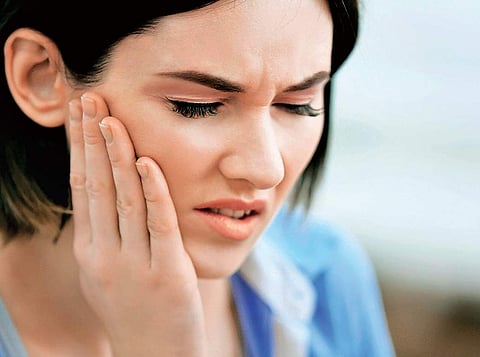 Tips to maintain oral health