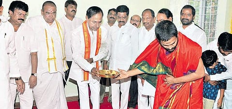 CM K Chandrasekhar Rao performs pooja during the inauguration of new MLA quarters in Hyderabad. (Photo | EPS)